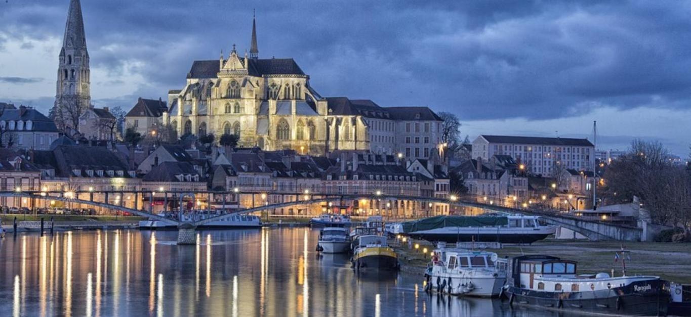 Meuble De Tourisme La Maison D'Orgy Chevannes  Экстерьер фото